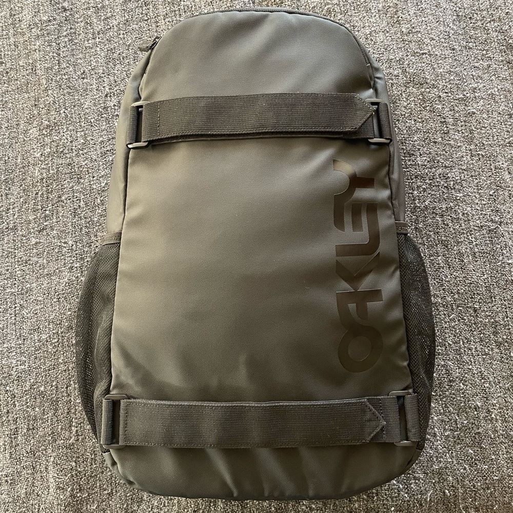 Oakley The Freshman Skate Backpack
